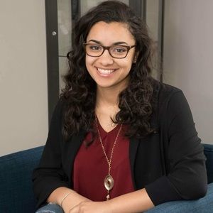 Meet your Posher, Kalia